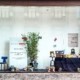 El escaparate de YIMBY MOYÚA presentando "Leer es cultura"