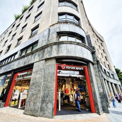 Forum inaugura su nueva tienda en la Plaza Moyúa
